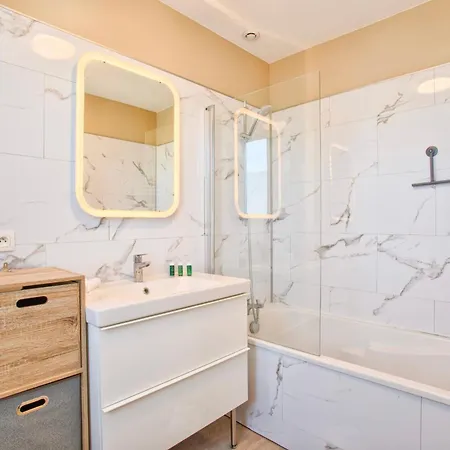 Appartement De Funes N3 - Breakfast Included - *